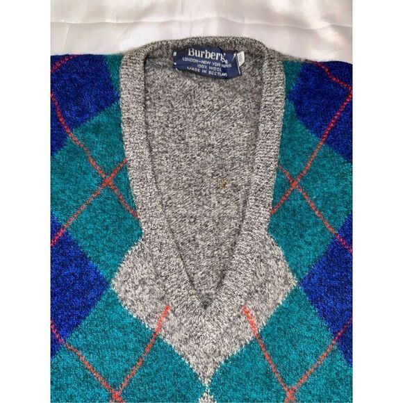 Burberrys' London, New York Paris 100% wool maidens Scotland 46 - Picture 3 of 13